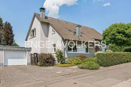 Haus Odenthal - Voiswinkel Voiswinkel - 7 Zimmer, 151 m&sup2;, 765.000&euro; | Angebot:27330286