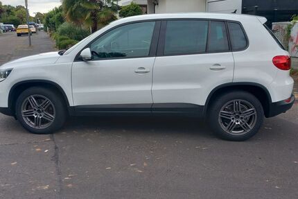 VW Tiguan 270.000 km 6.399 &euro; Köln 50769