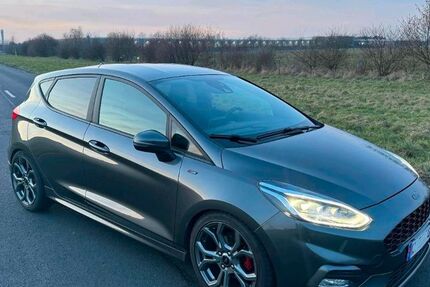 Ford Fiesta 79.100 km 13.250 &euro; Köln 51145