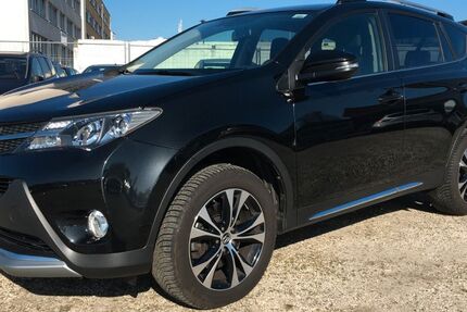 Toyota RAV 4 203.000 km 11.999 &euro; Bonn 53227