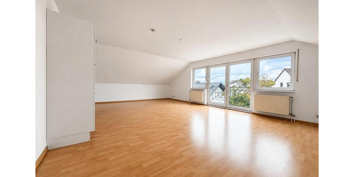 Dachgeschoßwohnung Niederkassel - 3 Zimmer, 85 m&sup2;, 299.000&euro; | Angebot:27453460