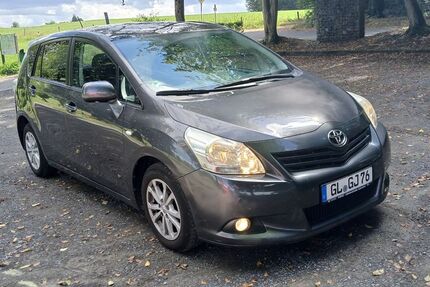 Toyota Verso 214.600 km 6.450 &euro; Odenthal-Neschen 51519
