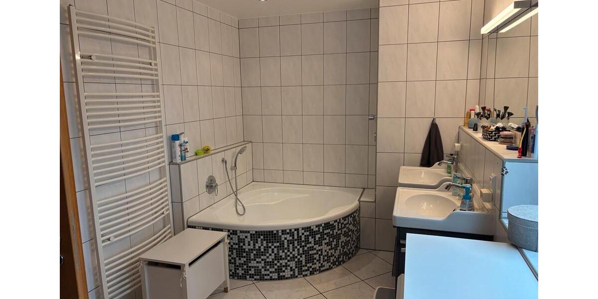 Erdgeschoßwohnung Köln Porz - 4 Zimmer, 143 m&sup2;, 679.000&euro; | Angebot:27450758