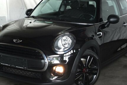 Mini ONE SALT NAVIGATION PDC SITZHEIZUNG KLIMAANLAGE 85.217 km 10.904 &euro; Köln 50858