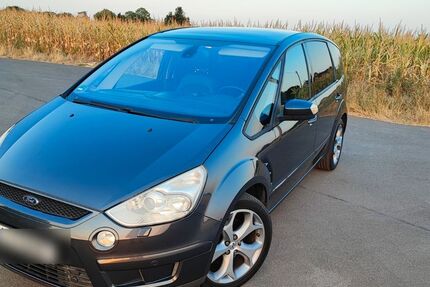 Ford S-Max 199.950 km 5.900 &euro; Niederkassel 53859
