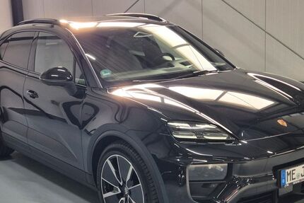 Porsche Macan 15.000 km 89.789 &euro; Haan 42781