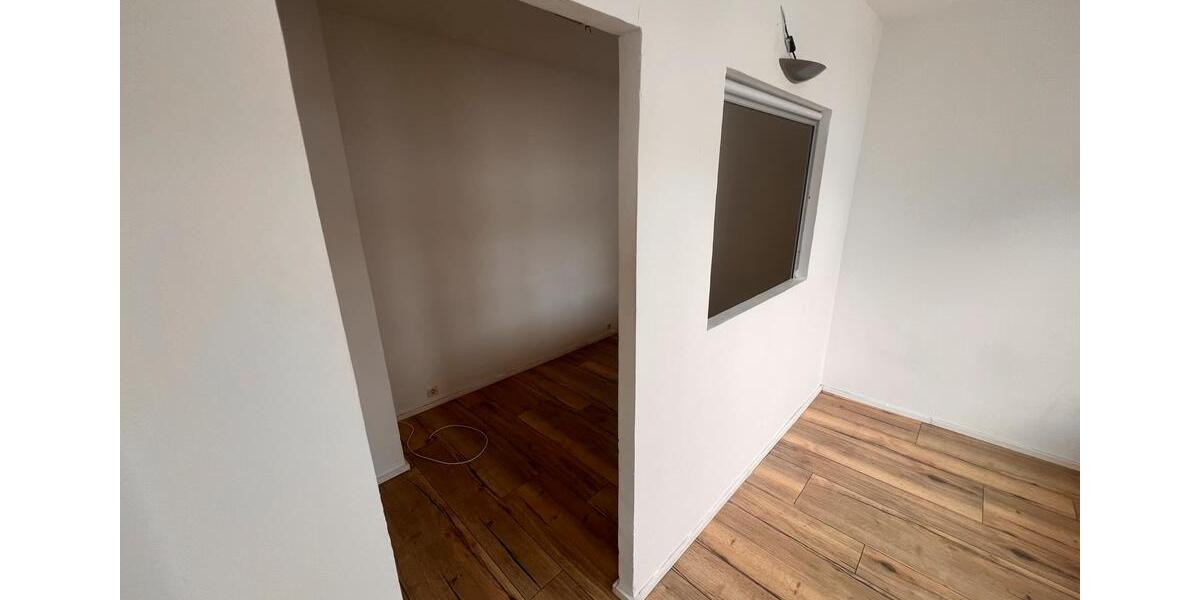 Etagenwohnung Bonn - 2 Zimmer, 44 m&sup2;, 248.000&euro; | Angebot:27441377