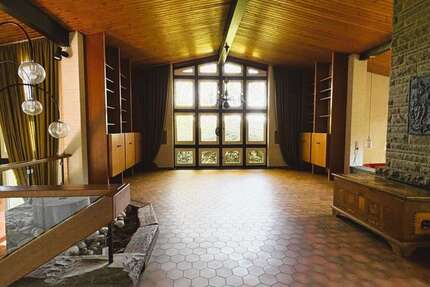 Haus Wipperfürth - 8 Zimmer, 246 m&sup2;, 599.000&euro; | Angebot:25375278