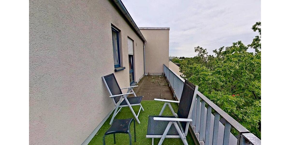 Dachgeschoßwohnung Bonn Tannenbusch - 3 Zimmer, 95 m&sup2;, 1.244&euro; | Angebot:26588041
