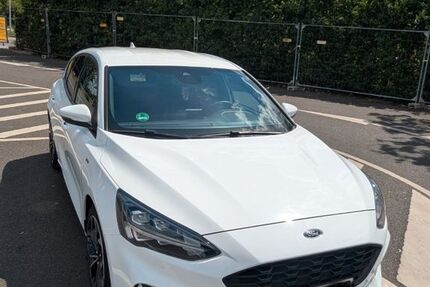 Ford Focus 104.000 km 12.400 &euro; Köln 51107