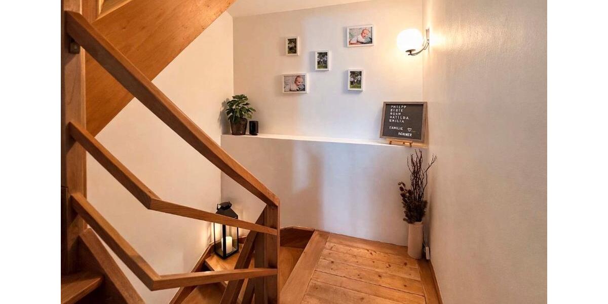 Doppelhaushälfte Siegburg - 8 Zimmer, 161 m&sup2;, 549.000&euro; | Angebot:27232111