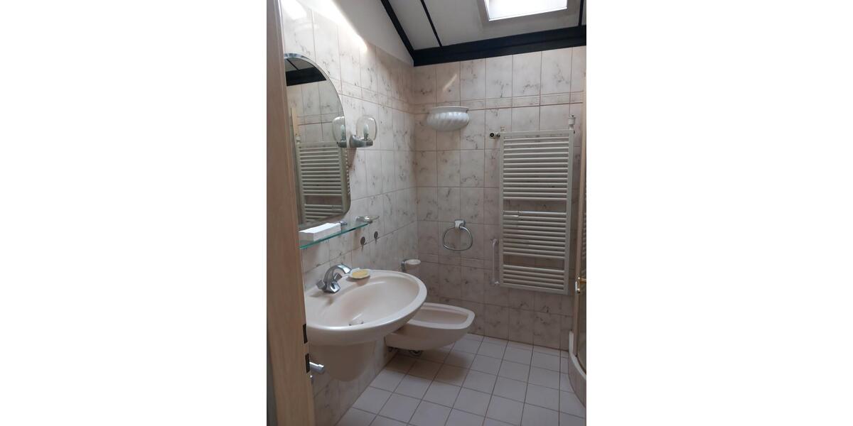 Reihenhaus Bonn Tannenbusch - 3 Zimmer, 110 m&sup2;, 425.000&euro; | Angebot:27440704