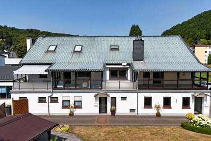 Haus Engelskirchen - 8 Zimmer, 272 m&sup2;, 520.000&euro; | Angebot:27313488