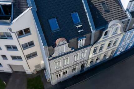 Haus Bonn Beuel-Mitte - 8 Zimmer, 241 m&sup2;, 1.490.000&euro; | Angebot:27474636