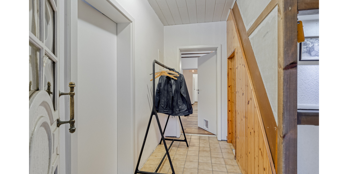Großzügiges Ein- oder Zweifamilienhaus mit großem Garten sucht neuen Eigentümer! - Einfamilienhaus Leichlingen | Angebot:26777815