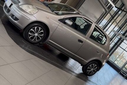 Toyota Yaris 143.407 km 3.300 &euro; Bonn 53119