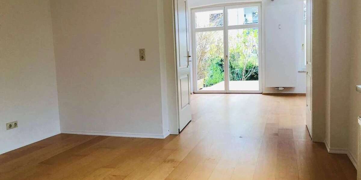 Einfamilienhaus Bonn Beuel-Mitte - 5 Zimmer, 155 m&sup2;, 2.650&euro; | Angebot:27182051