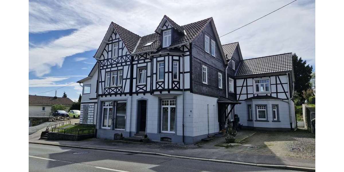Einfamilienhaus Wiehl / Drabenderhöhe Drabenderhöhe - 11 Zimmer, 349 m&sup2;, 499.500&euro; | Angebot:27345620