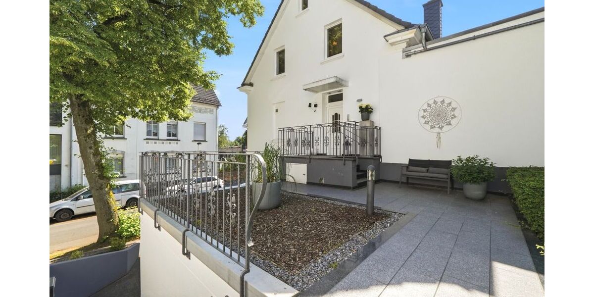 Historisch wohnen, modern leben: Modernisiertes Einfamilienhaus mit Einliegerwohnung (3D-Rundgang). - Einfamilienhaus Solingen Höhscheid | Angebot:27479763