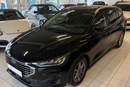 Ford Focus 76.000 km 16.990 &euro; Köln 50827