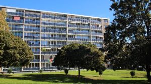 ** F E R N B L I C K ** GROSSZÜGIGE 2-ZIMMER-BALKON-WOHNUNG IN SANKT AUGUSTIN NIEDERPLEIS - 2- Sankt Augustin | Angebot:27476600