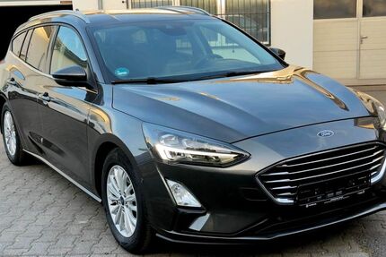 Ford Focus 115.682 km 12.900 &euro; Siegburg 53721