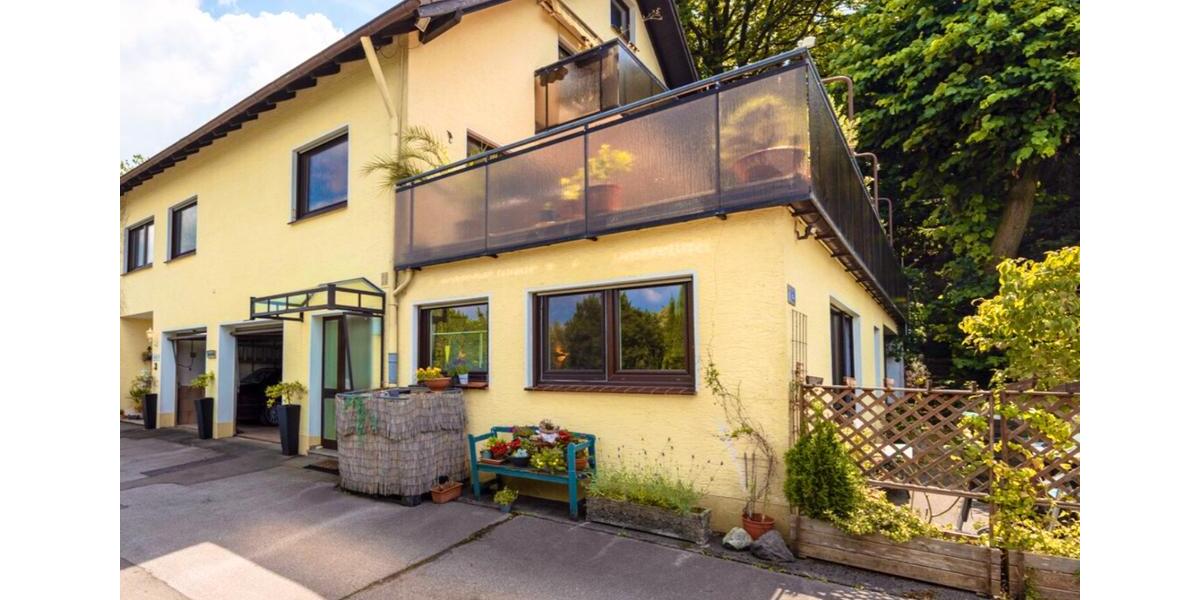Einfamilienhaus Remscheid - 10 Zimmer, 300 m&sup2;, 550.000&euro; | Angebot:27463528
