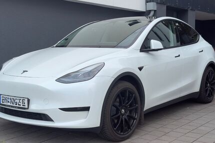 Tesla Model Y 42.600 km 35.499 &euro; Bonn 53229