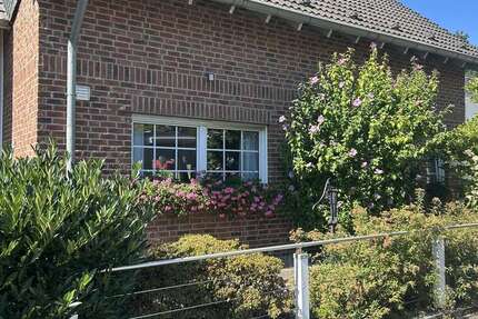 Haus Rösrath - 5 Zimmer, 180 m&sup2;, 700.000&euro; | Angebot:27439405