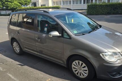 VW Touran 276.000 km 4.500 &euro; Köln 51065