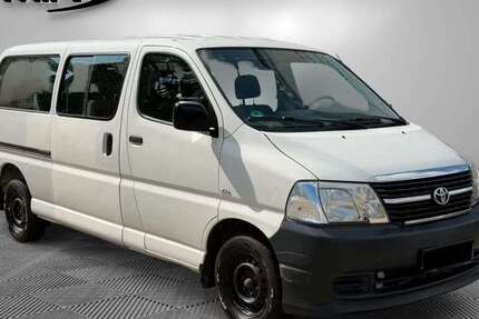 Toyota Hiace 245.000 km 9.990 &euro; Köln 51067