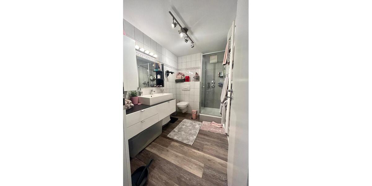 Etagenwohnung Leichlingen (Rheinland) - 2 Zimmer, 63 m&sup2;, 220.000&euro; | Angebot:27416028