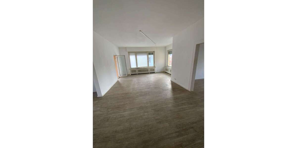 Etagenwohnung Solingen Mittelpilghausen - 3.5 Zimmer, 110 m&sup2;, 1.100&euro; | Angebot:27047748
