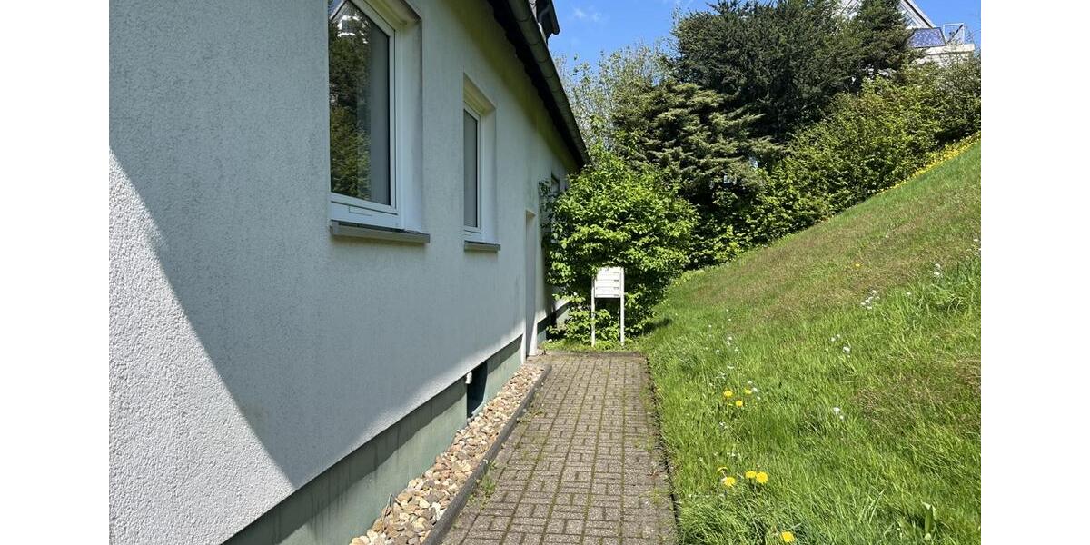 Etagenwohnung Remscheid Lüttringhausen - 3 Zimmer, 53 m&sup2;, 415&euro; | Angebot:26462762