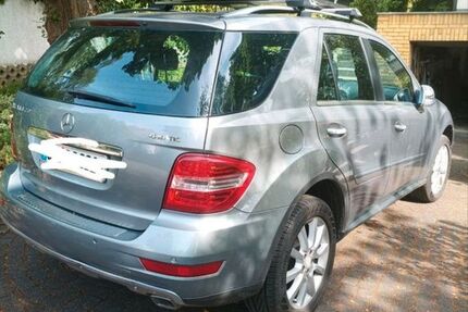 Mercedes-Benz 300 238.000 km 10.500 &euro; Bergisch Gladbach 51427