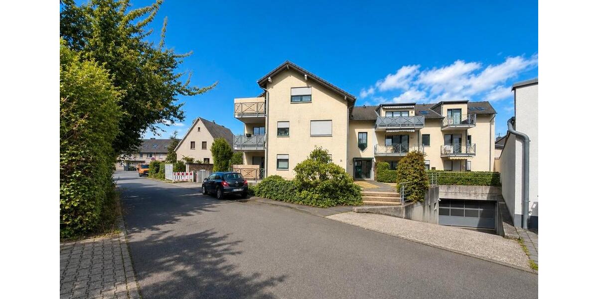 Dachgeschoßwohnung Niederkassel - 3 Zimmer, 85 m&sup2;, 299.000&euro; | Angebot:27453460