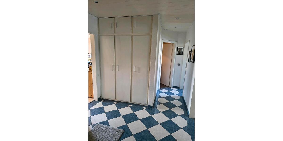 Etagenwohnung Köln Heimersdorf - 3 Zimmer, 75 m&sup2;, 280.000&euro; | Angebot:27425947