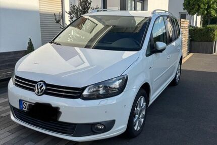 VW Touran 223.300 km 5.000 &euro; Hennef 53773