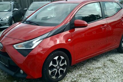 Toyota Aygo (X) 197.000 km 6.199 &euro; Bonn 53227