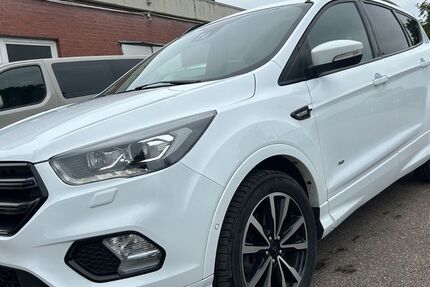 Ford Kuga 84.300 km 17.700 &euro; Köln 51069