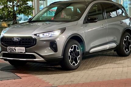 Ford Kuga 2.221 km 35.900 &euro; Köln 50769