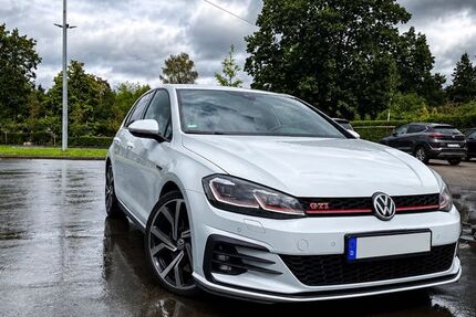VW Golf 119.000 km 20.499 &euro; Wiehl 51674