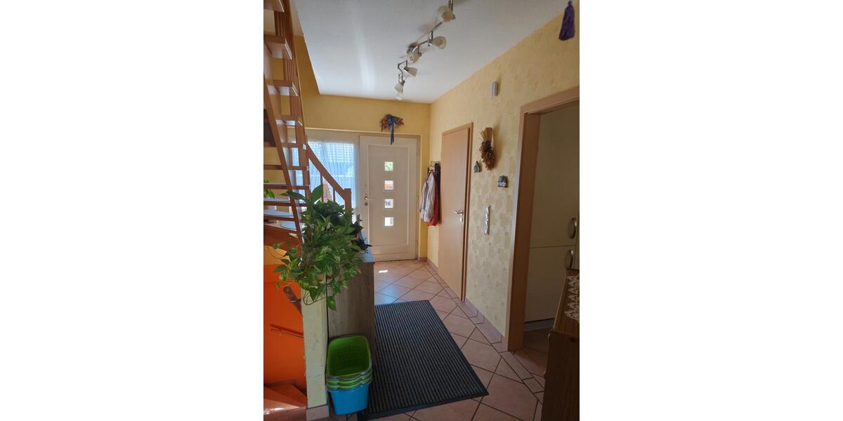 Einfamilienhaus Ruppichteroth - 7 Zimmer, 160 m&sup2;, 399.000&euro; | Angebot:27428594