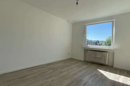 Wohnung Köln Altstadt-Süd - 2 Zimmer, 42 m&sup2;, 1.300&euro; | Angebot:27096617