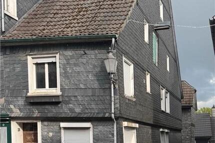 Haus Hückeswagen - 5 Zimmer, 180 m&sup2;, 95.000&euro; | Angebot:27440802