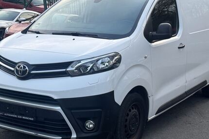 Toyota Proace (Verso) 158.000 km 9.999 &euro; Remscheid 42857