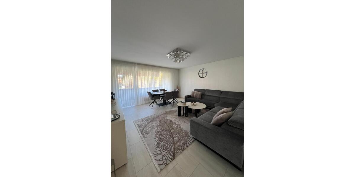 Etagenwohnung Siegburg - 4 Zimmer, 87 m&sup2;, 295.000&euro; | Angebot:27496406