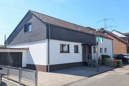 Haus Köln Heimersdorf - 6 Zimmer, 172 m&sup2;, 540.000&euro; | Angebot:27044278