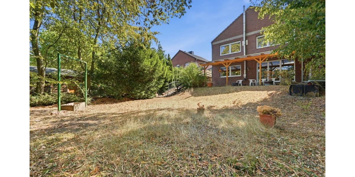 Mit 3D: Viel Platz- Zweifamilienhaus mit Garten in Frechen-Habbelrath! - Zweifamilienhaus Frechen | Angebot:27479759