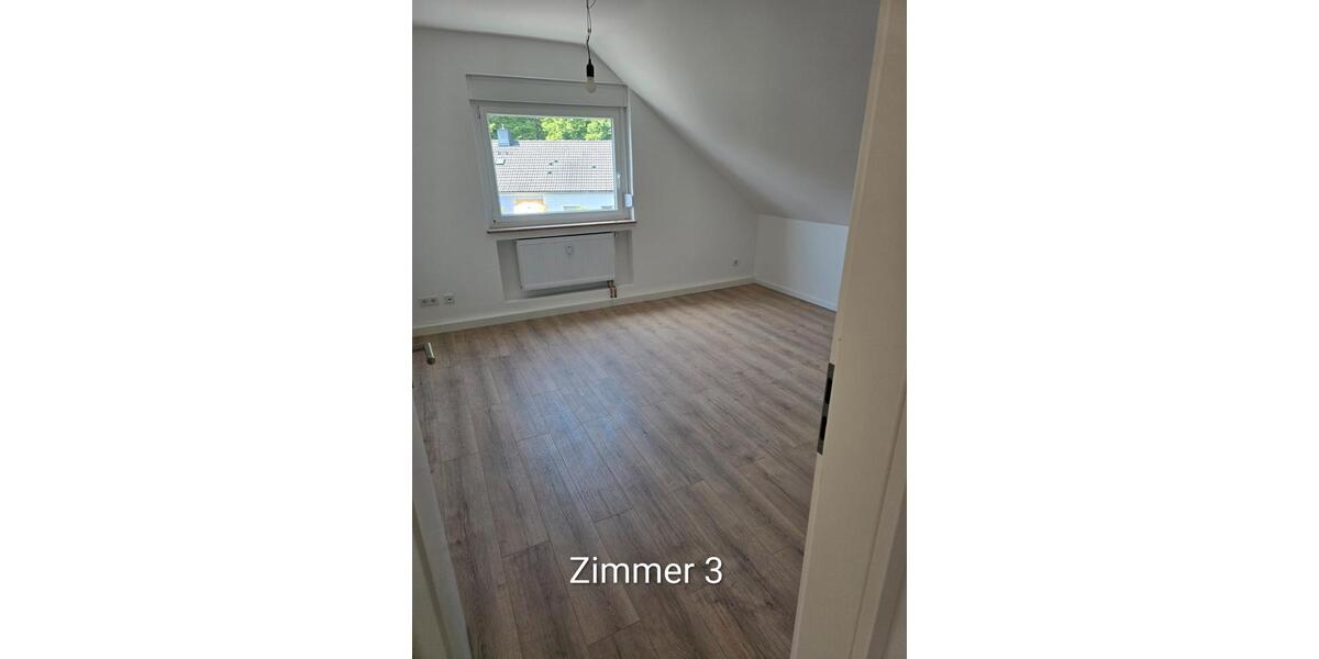 Dachgeschoßwohnung Leverkusen - 4 Zimmer, 80 m&sup2;, 229.000&euro; | Angebot:27421892